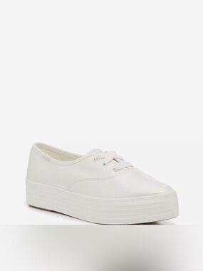 NWOT Keds Point Platform Sneaker